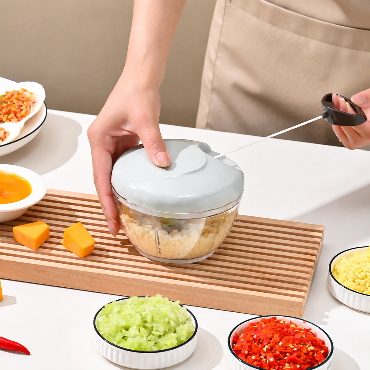 Manual Pull-Cord Food Chopper – Hand-Powered Vegetable, Garlic & Onion Cutter