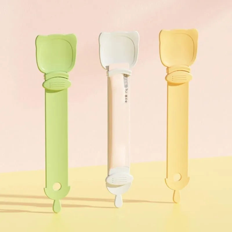 🔥BUY 1 GET 1 FREE(2PCS)🔥Pet Food Spoon-Lickable Cats Treats Spoon